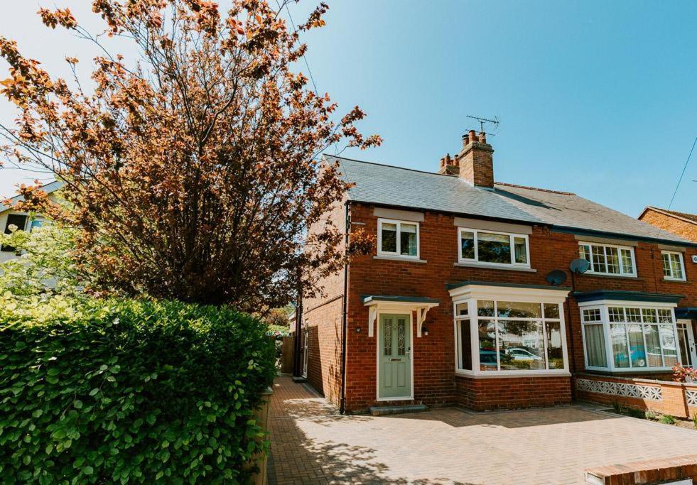 North Beach House: Family-Friendly Seaside Retreat in Bridlington Exterior photo